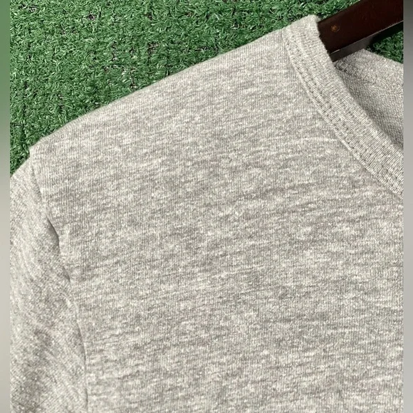 Tracksmith Grayboy Berlin Germany Marathon Series T-Shirt Men’s Size Large - Picture 8 of 8